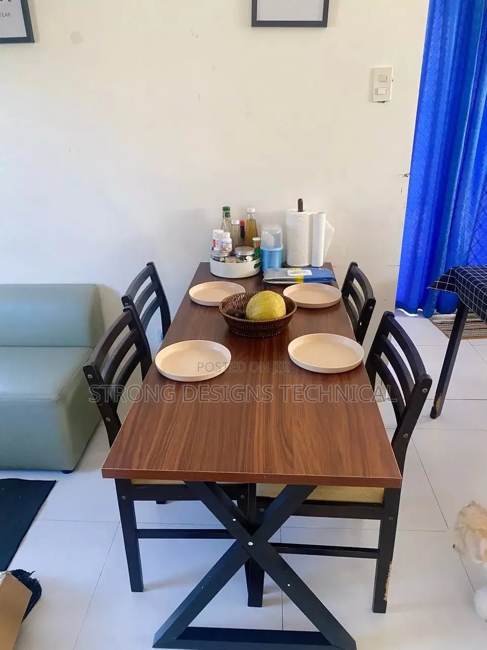 140cm Table. Can Be Used as Dining/ Reading / Office Desk.