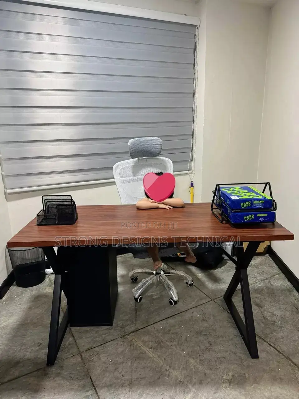 140cm Table. Can Be Used as Dining/ Reading / Office Desk.