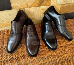 Gentle Cap Toe Leather Shoes. Black/Coffee