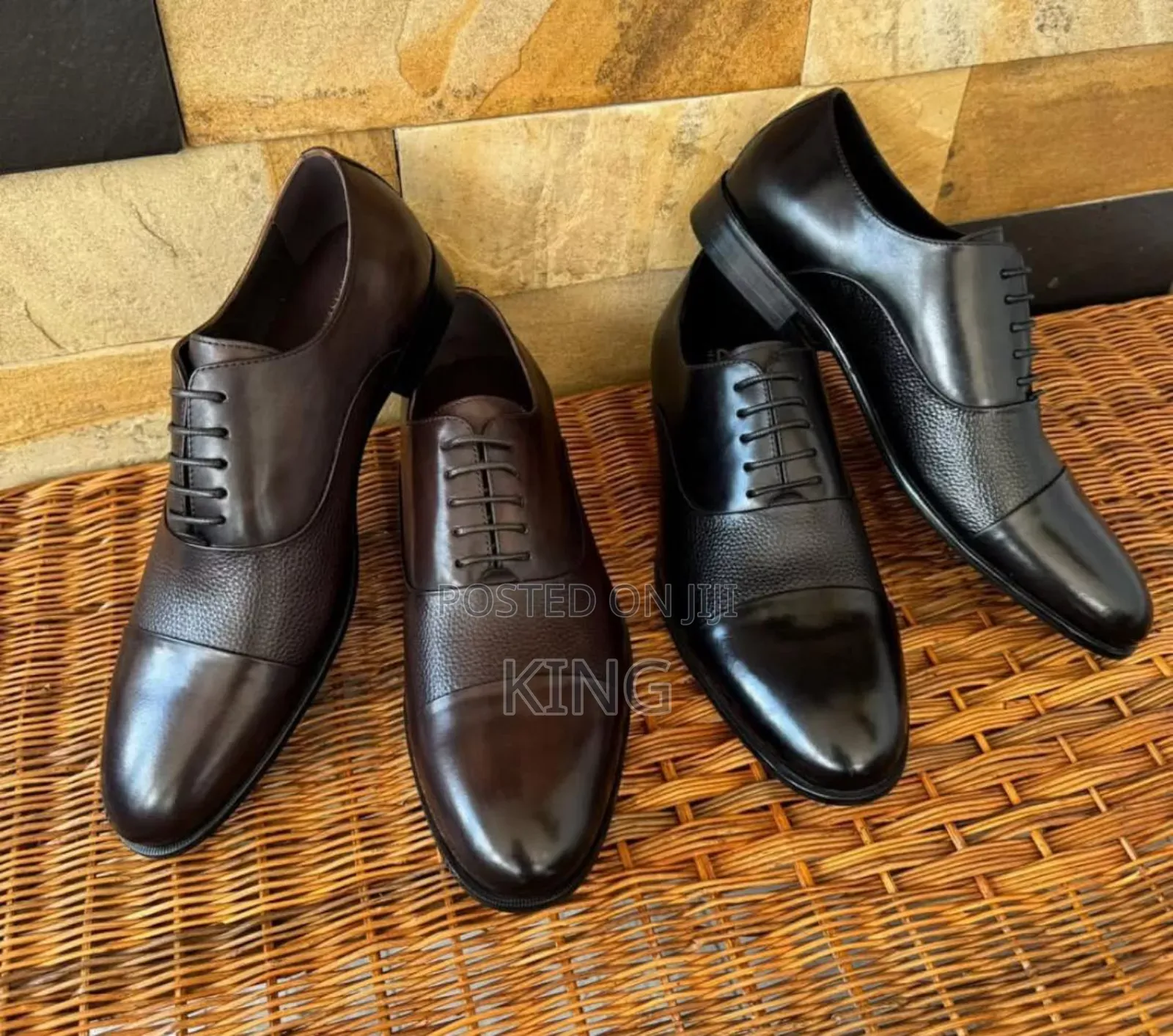 Gentle Cap Toe Leather Shoes. Black/Coffee