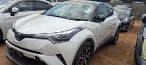 Toyota C-HR 2017 Silver