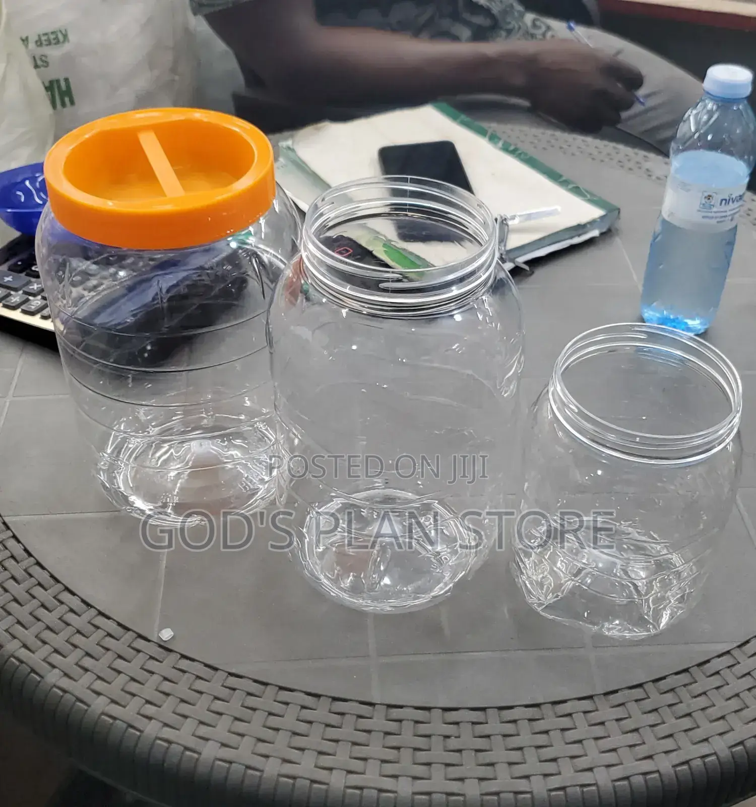 All Size Plastic Packaging Tins 1pc