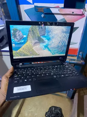 Laptop Toshiba Satellite Pro A300 4GB Intel Celeron HDD 500GB