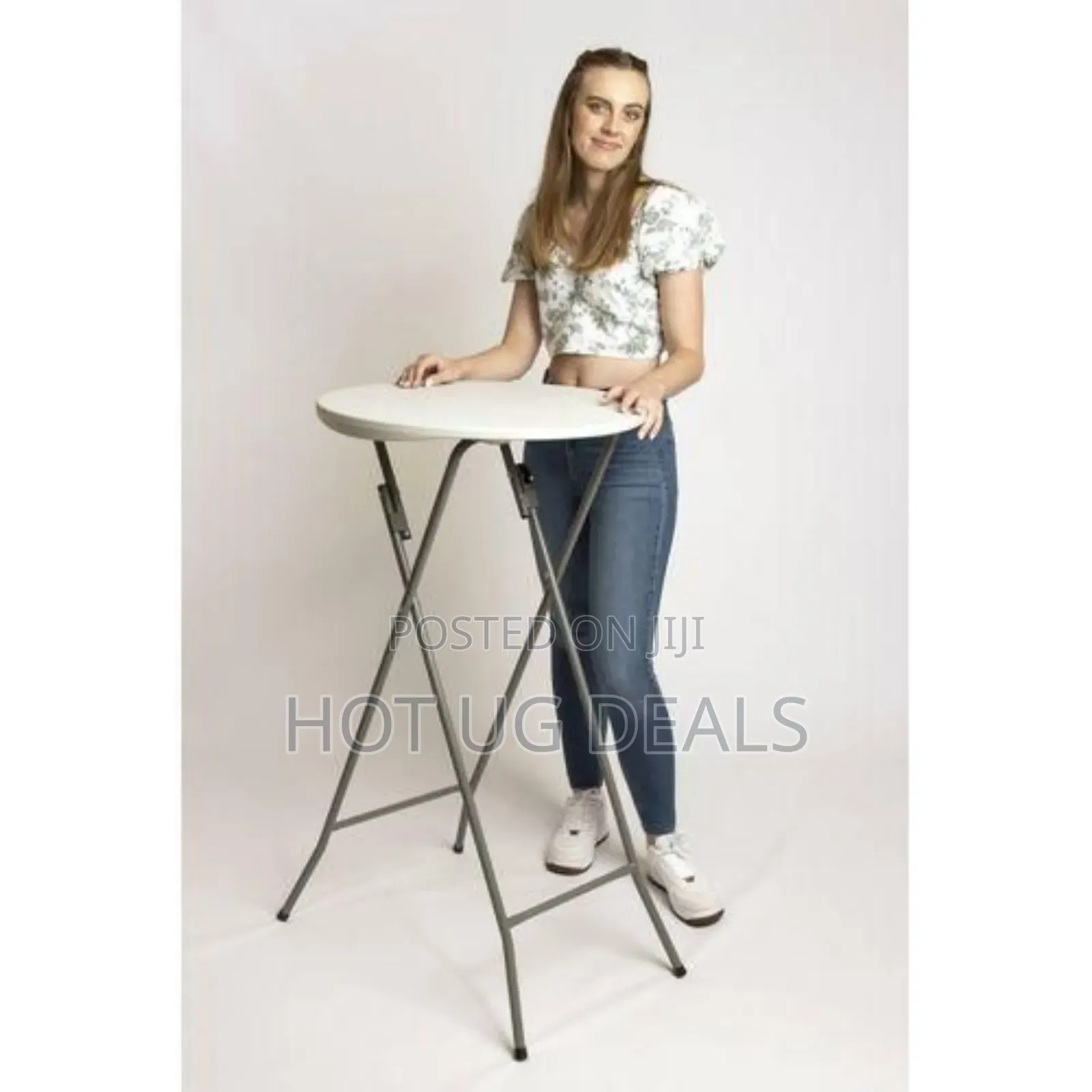 Lasa Round Folding Table