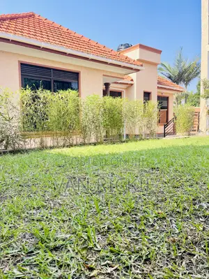 5bdrm Bungalow in Kira for sale