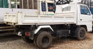 Isuzu Elfu 250 1998 White