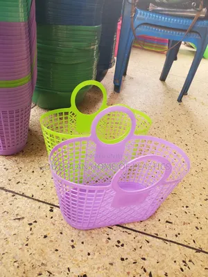 Photo - Smallest Plastic Shopping Baskets
