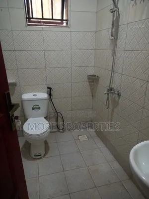 2bdrm Bungalow in Bweyogerere, Central Division for rent
