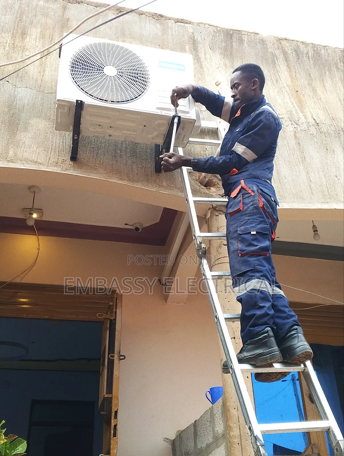 Repair and Installation of Washing Machines Air Conditioners