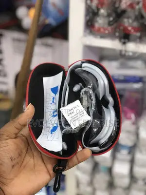 Anti-fog Adjustable Swimming Goggles