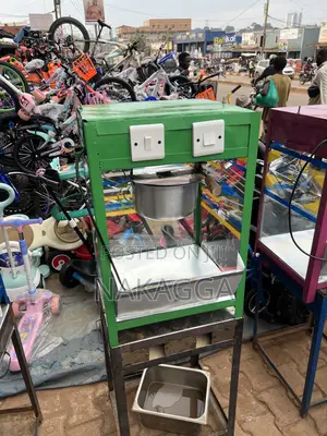 Photo - Green Electric Popcorn Machine