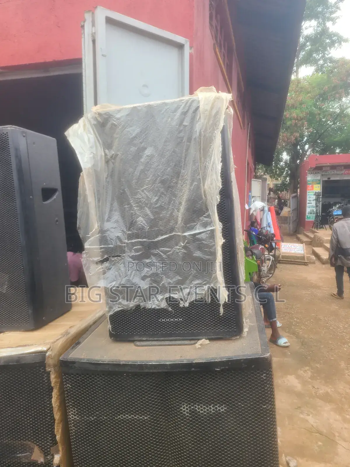 12 Speakers Original