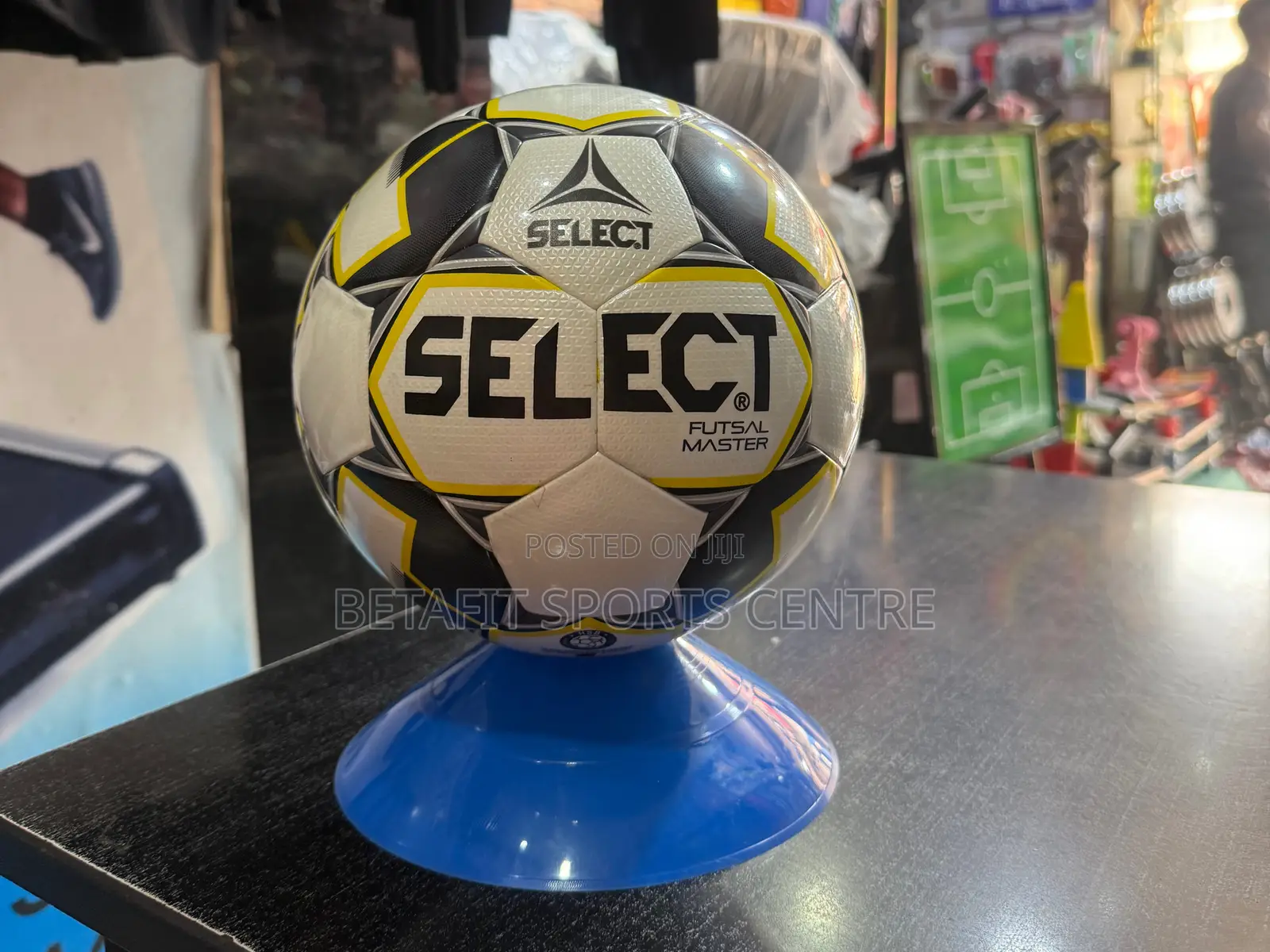 Selcet Football Tubeless Size 4