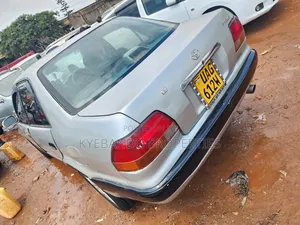 Photo - Toyota Corolla Sedan Automatic 1998 Silver
