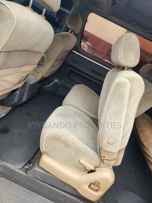 Toyota Grand HiAce 2002 Silver