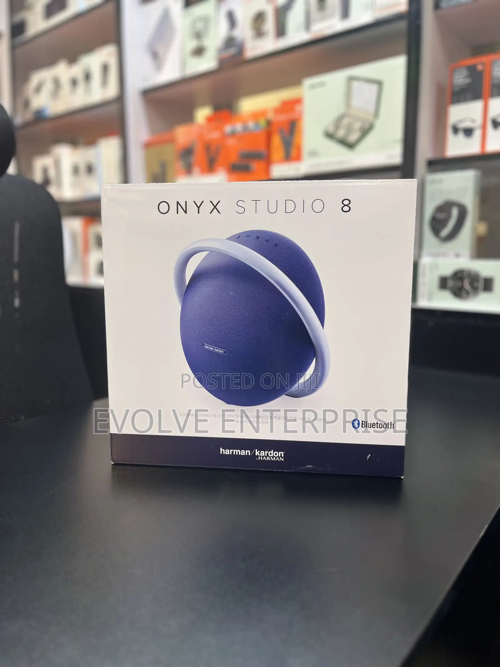 Harman Kardon Onyx Studio 8
