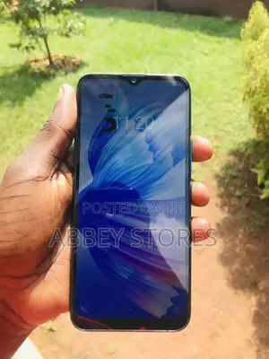 Photo - Infinix Smart 5 32 GB Blue