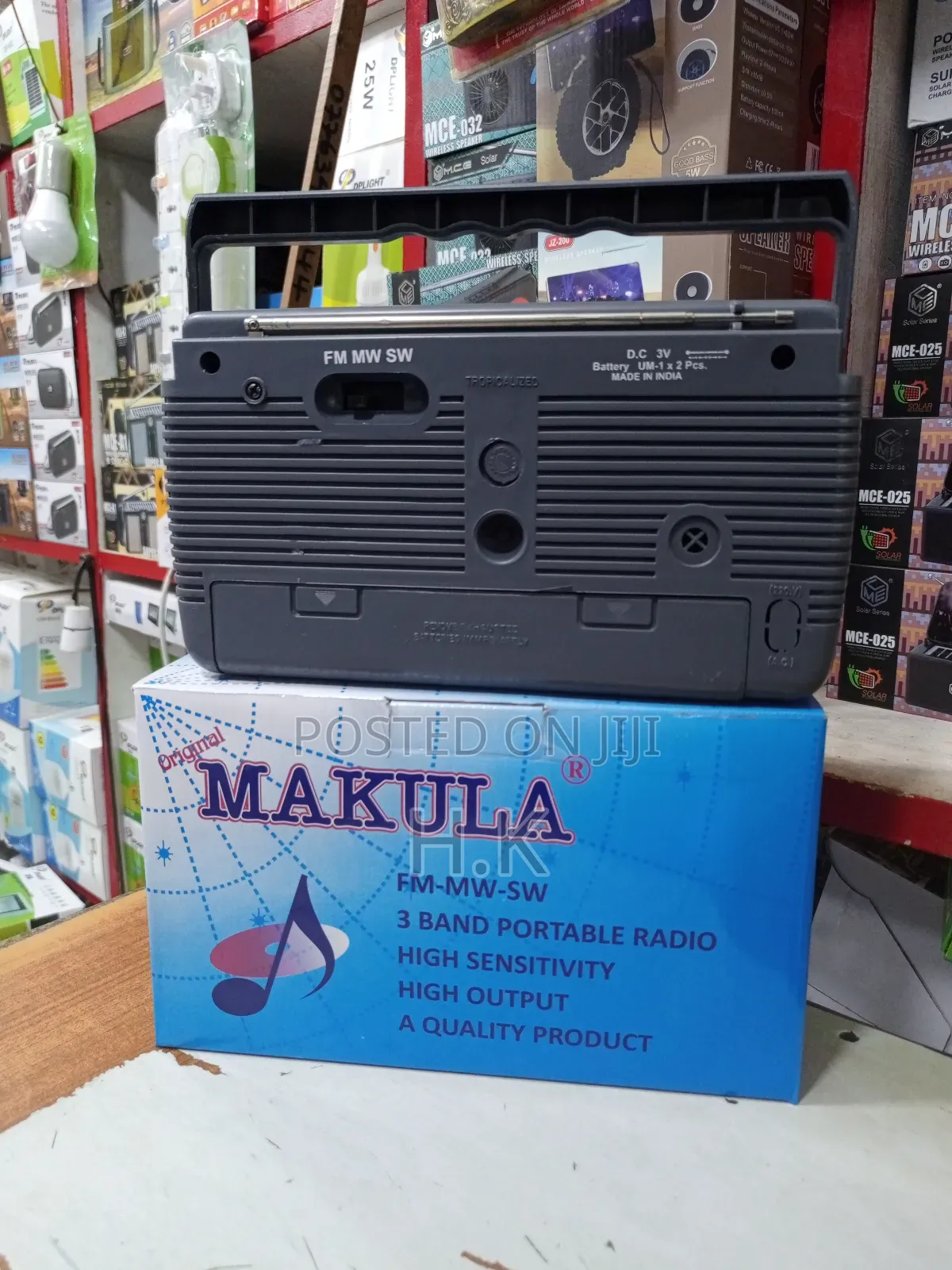 Makula Fm-Mw-Sw 3 Band Portable Radio.