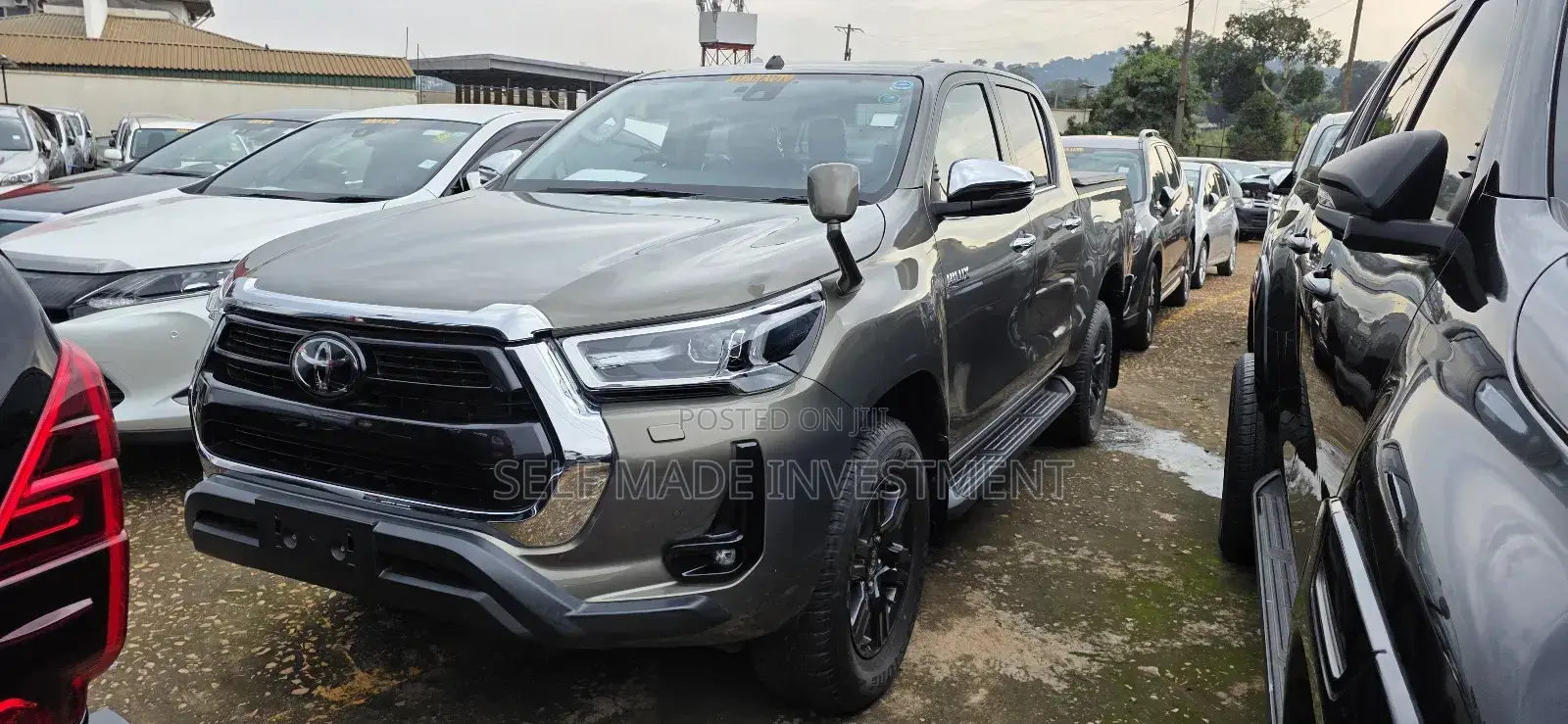 Toyota Hilux 2020 Brown