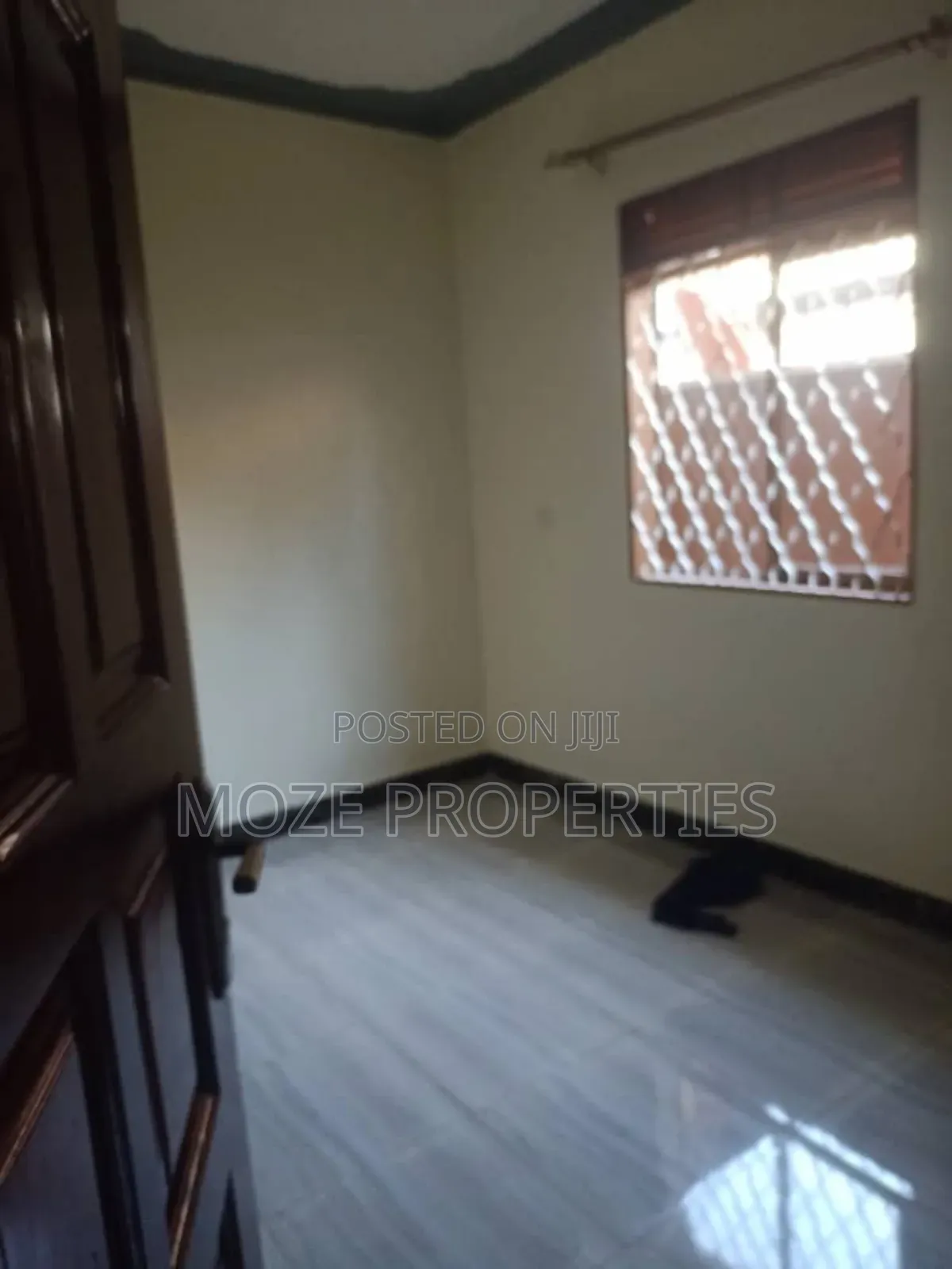 1bdrm Bungalow in Mutungo., Central Division for rent