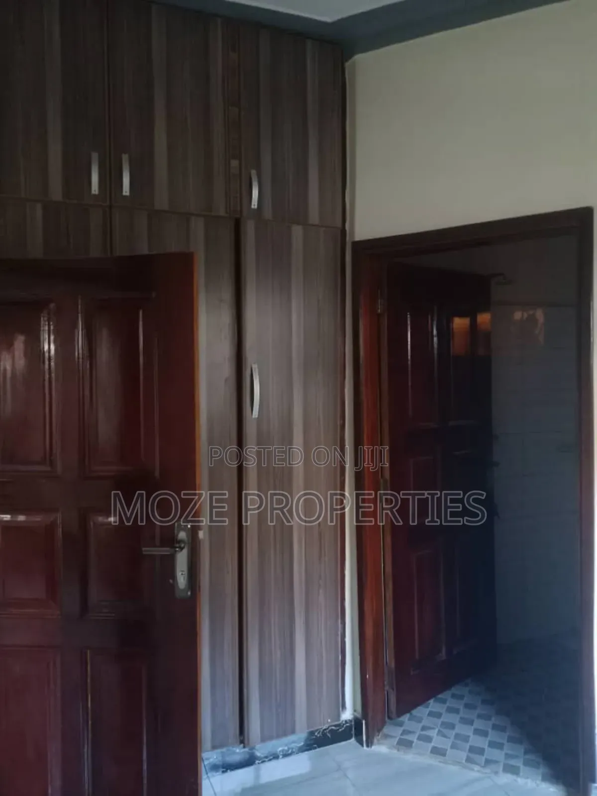 1bdrm Bungalow in Mutungo., Central Division for rent