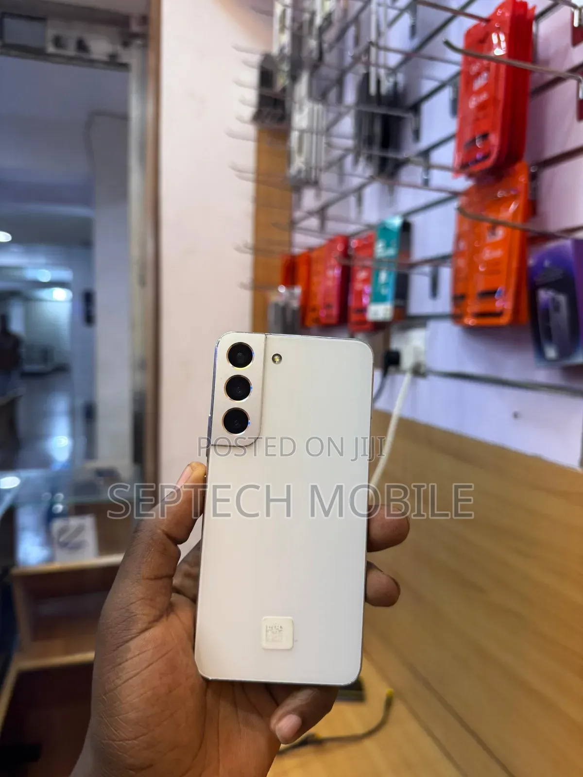 New Samsung Galaxy S22 5G 128 GB White