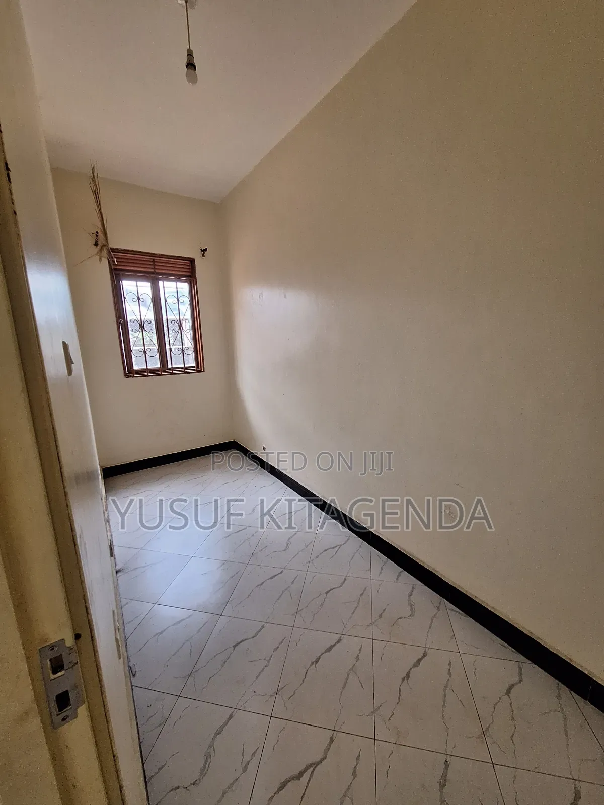 2bdrm House in Zabera Estate, Mukono TC for rent