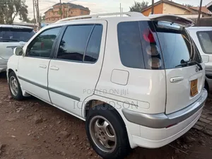 Toyota Raum 2000 White