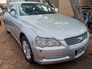Toyota Mark X 2006 Ivory