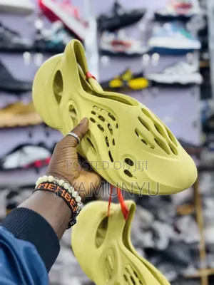 Yeezy Foam Runner