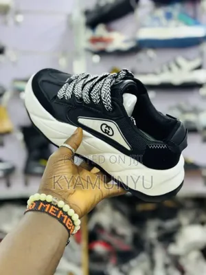 Gucci Sneakers