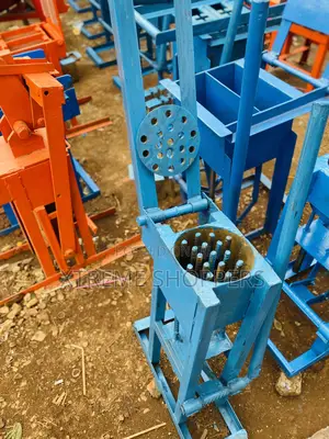 Singled Machine / Briquette Lucky