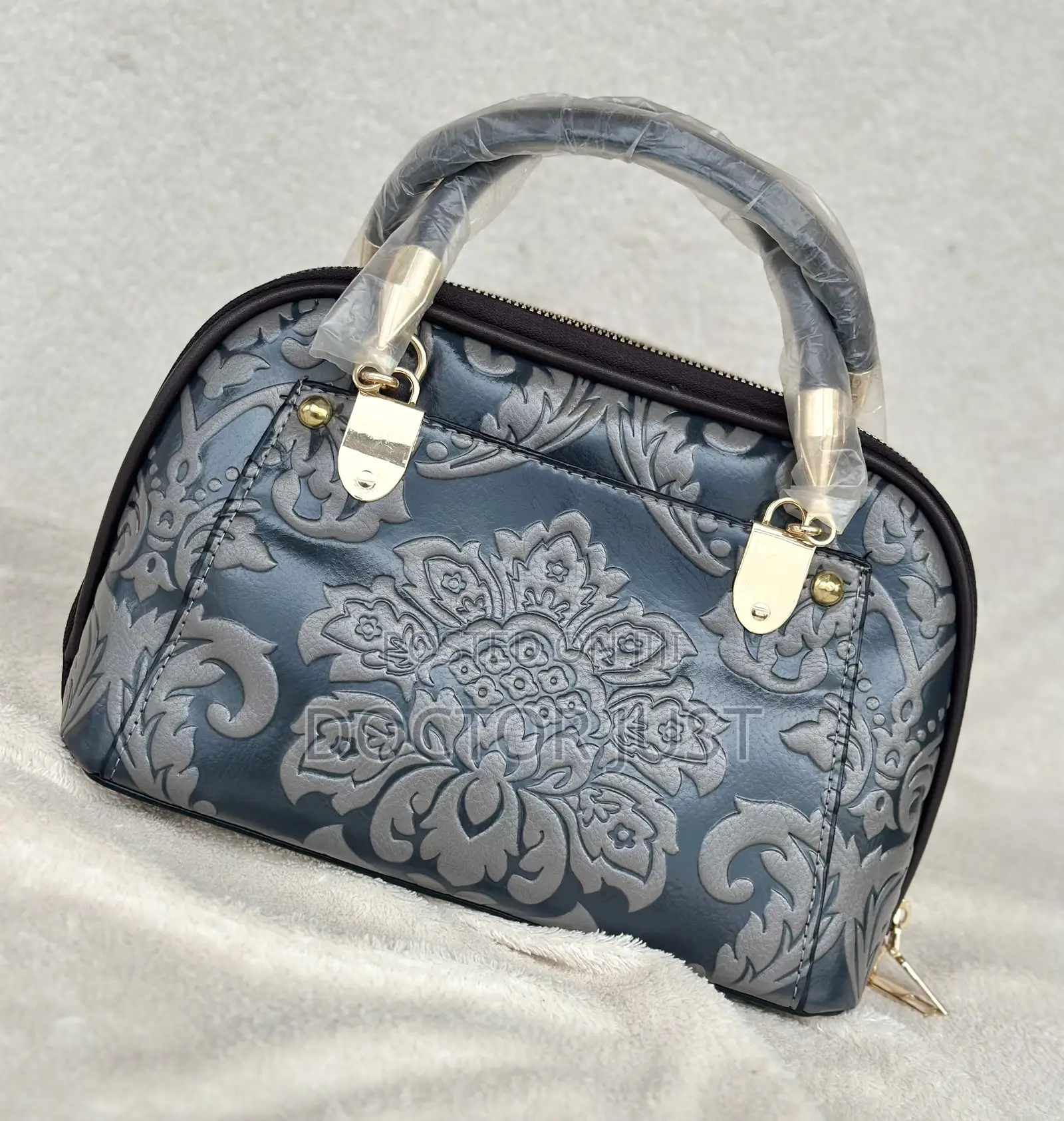 Small Retro Style Handbags