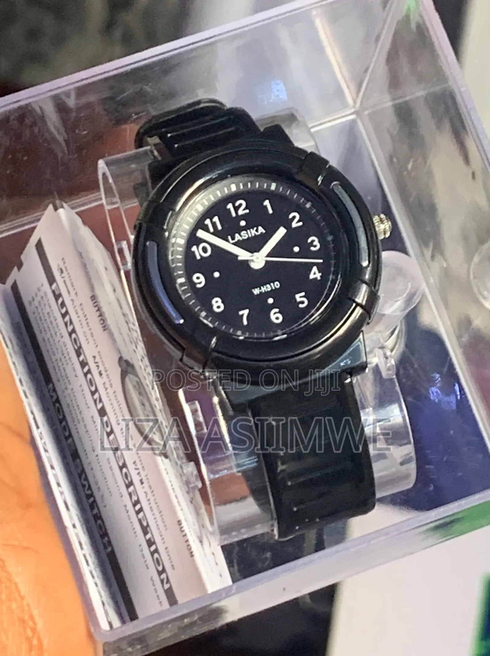 Lasika W-H310 Kids' Analog Watch