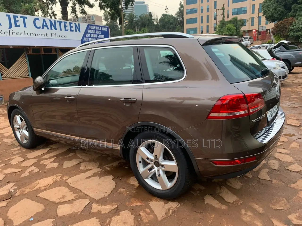 Volkswagen Touareg 2014 Red