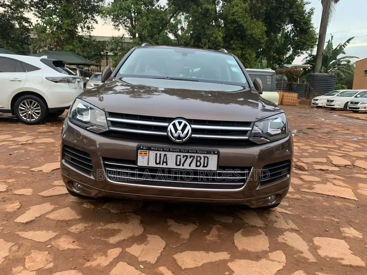 Volkswagen Touareg 2014 Red