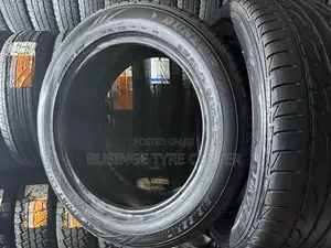 Tires Size 215/55r17 Dunlop Good Condition