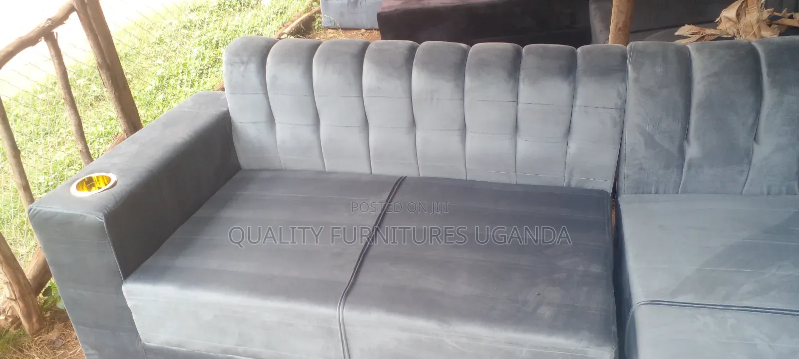 2 Seater With a Cupholder