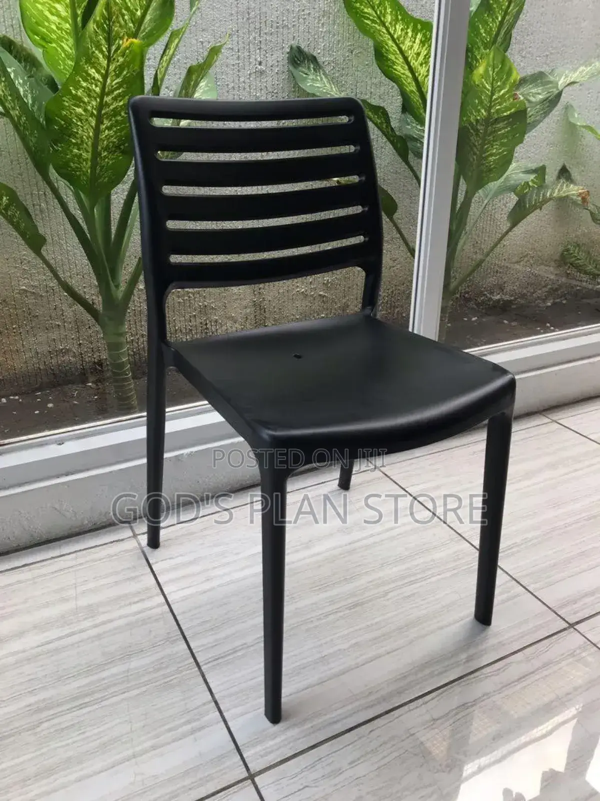 Instock Plastic Chairs Plastic Chairs