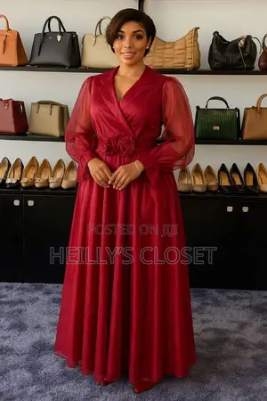 Photo - Ladies Large Dresses