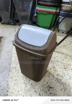 Dust Bins Swing Cover Plastic