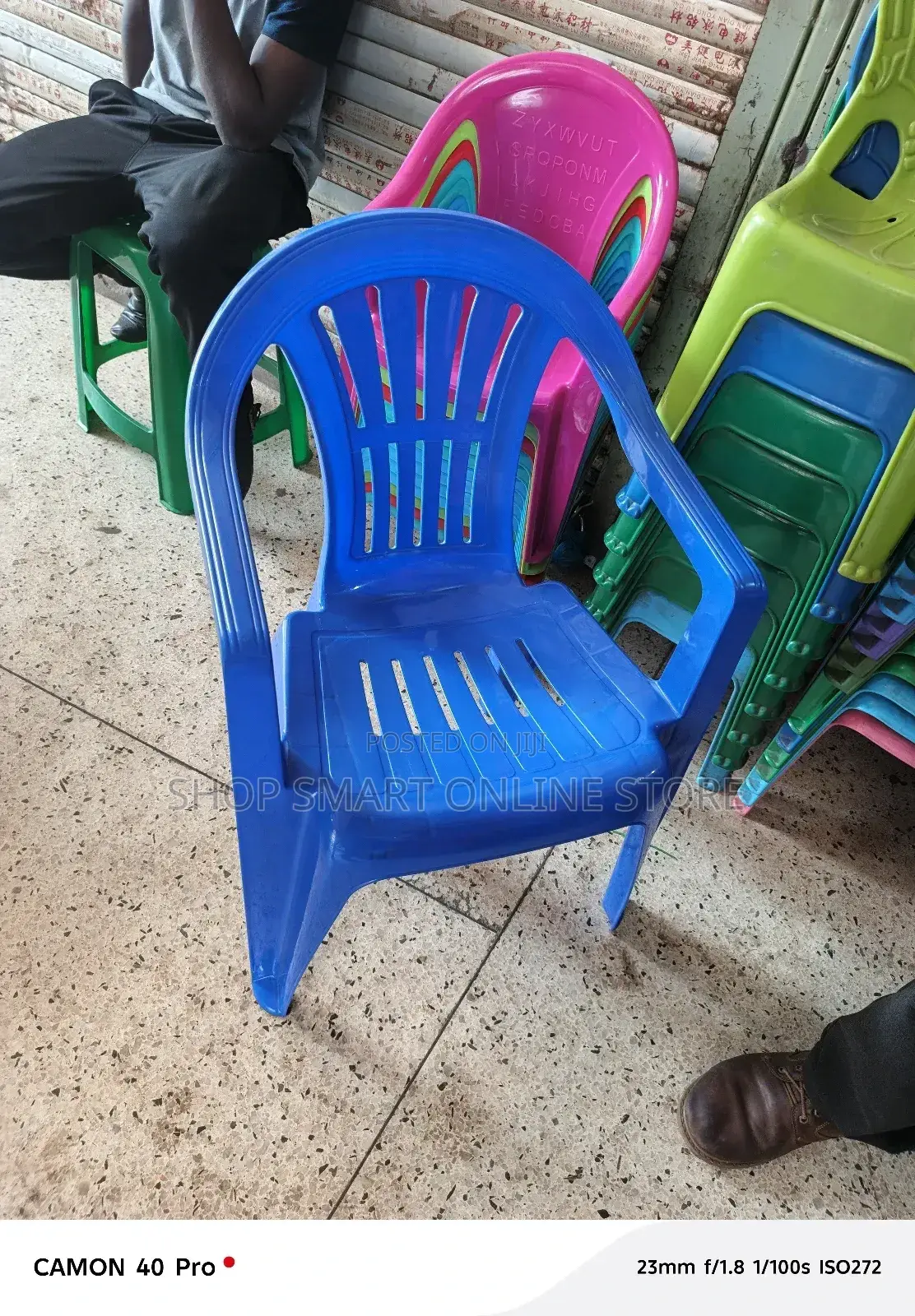 Plastic Nice Chairs Blue* With Arms