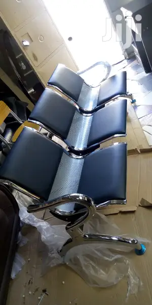 3seaters Cushioned Waiting Seat