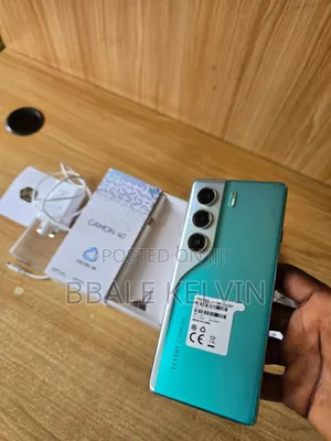 New Tecno Camon 40 256 GB Green