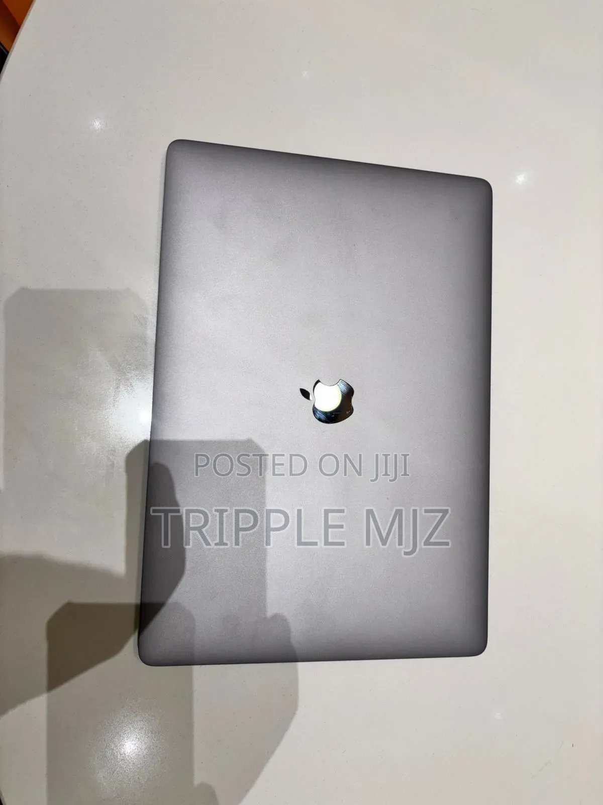 Laptop Apple MacBook Pro 2019 16GB Intel Core I7 SSHD+SSD 256GB