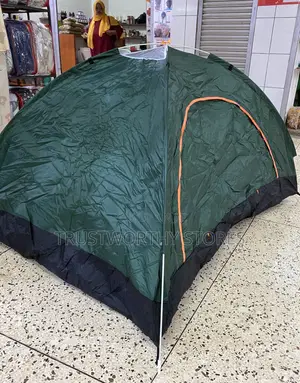 Single Person Green Camping Tent With Air Inlet and Net