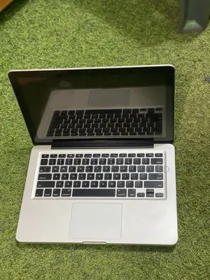 Photo - Laptop Apple MacBook 2012 6GB Intel Celeron SSHD (Hybrid) 320GB