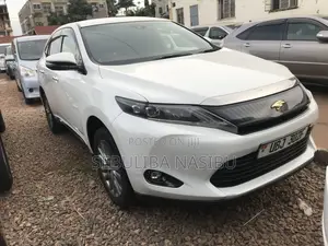 Photo - Toyota Harrier 2015 White