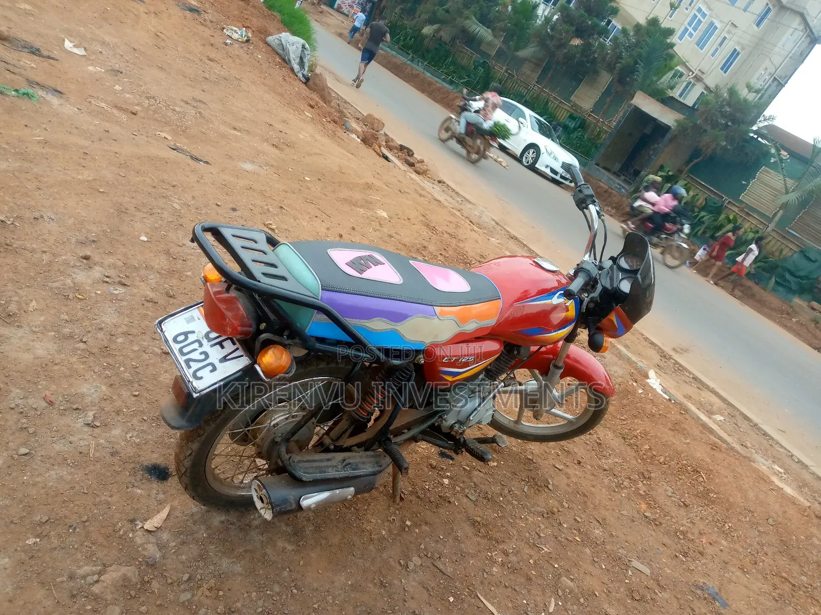 Bajaj Boxer 125 2022 Red