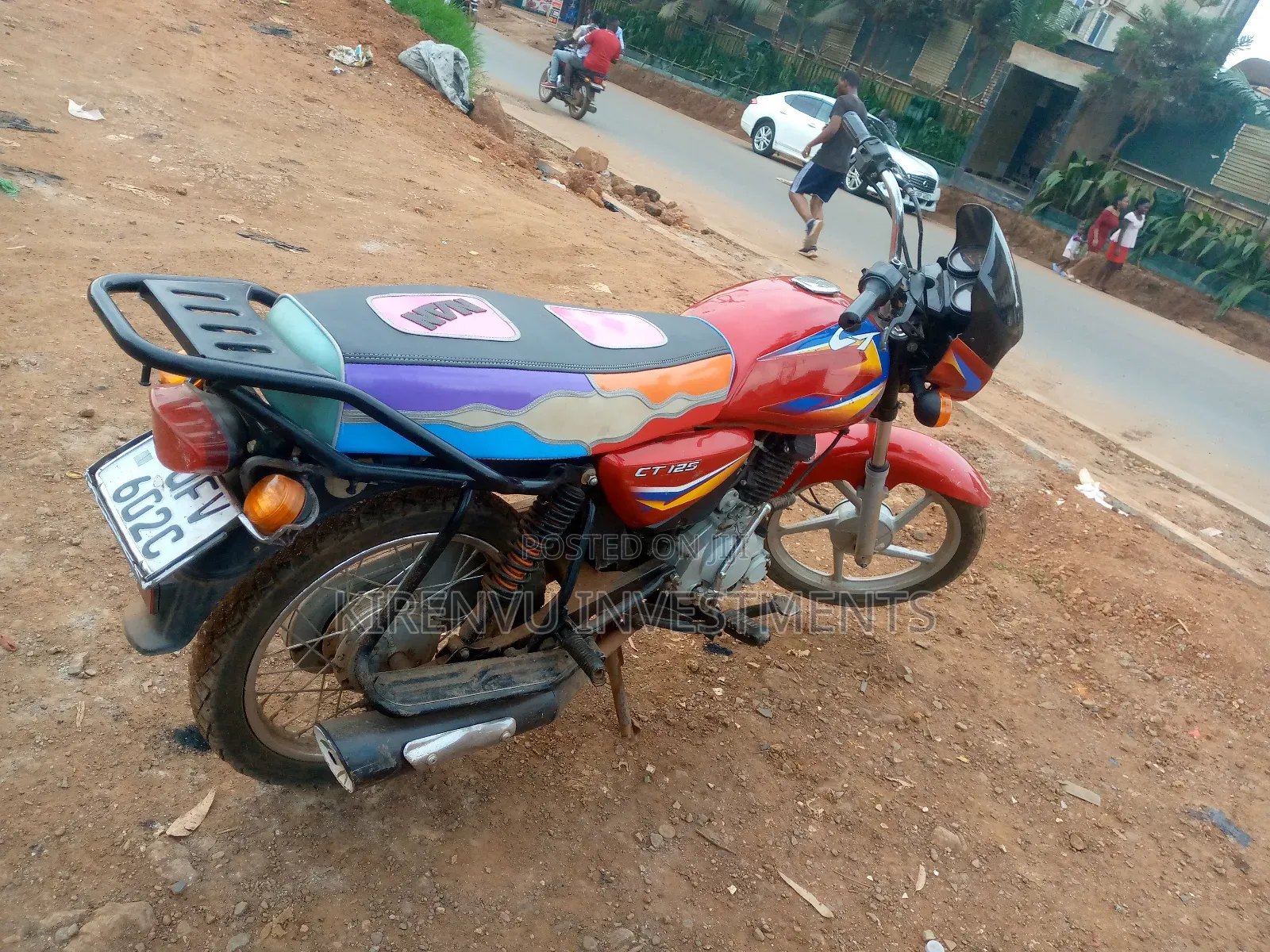 Bajaj Boxer 125 2022 Red